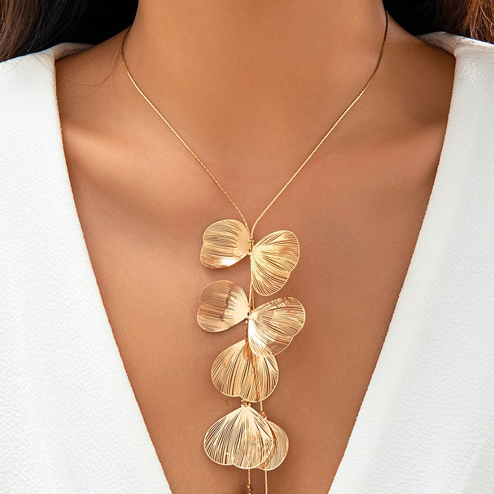 Flower Petal Pendant Choker Necklace - Chic Botique